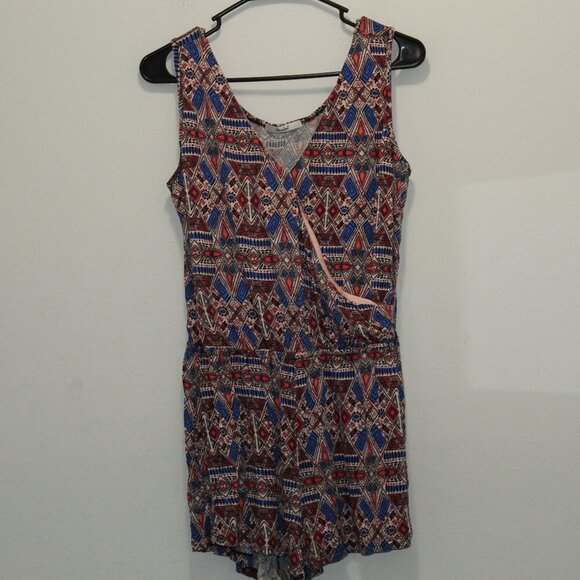 Papaya Pants - Papaya Aztec Geo Tribal Print Romper Size Medium
